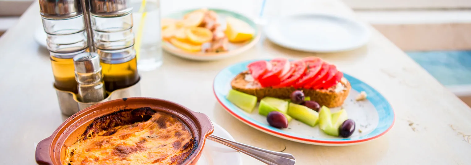 banner-top-5-things-that-make-athens-one-of-europes-most-iconic-cities-1